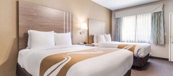 Quality Inn & Suites Bainbridge Island