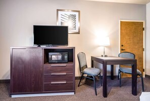 Chambre Standard, 2 grands lits, non-fumeurs | Literie de qualité supérieure, coffres-forts dans les chambres