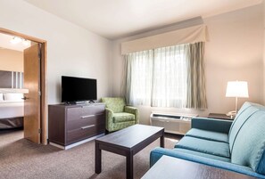 Efficiency, Suite, 1 Queen Bed with Sofa bed, Non Smoking | Premium bedding, laptop workspace, iron/ironing board