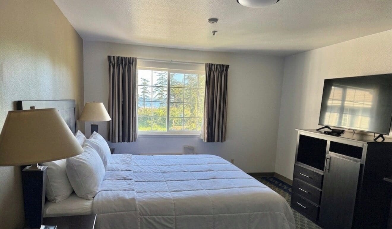 Pillow-top beds, iron/ironing board, free WiFi, bed sheets