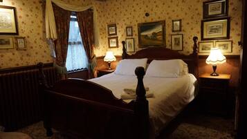 Safe på rommet, wi-fi (inkludert) og sengetøy