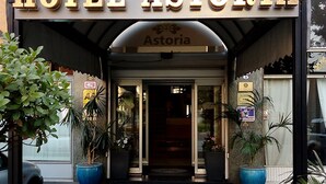Property entrance - Hotel Astoria Gallarate (Gallarate)