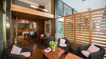 Daily buffet breakfast (EUR 7 per person)