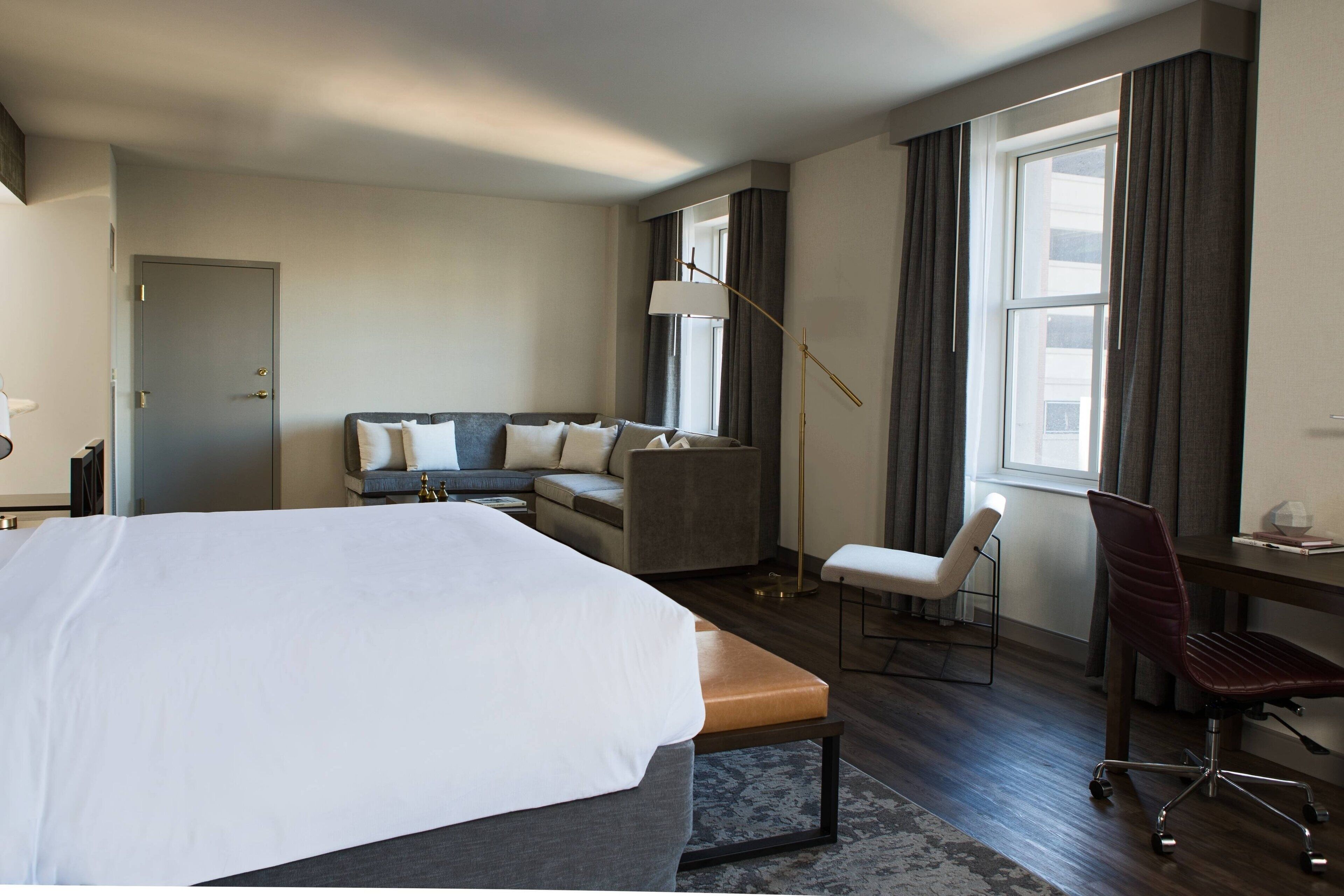 1 bedroom, premium bedding, memory-foam beds, in-room safe