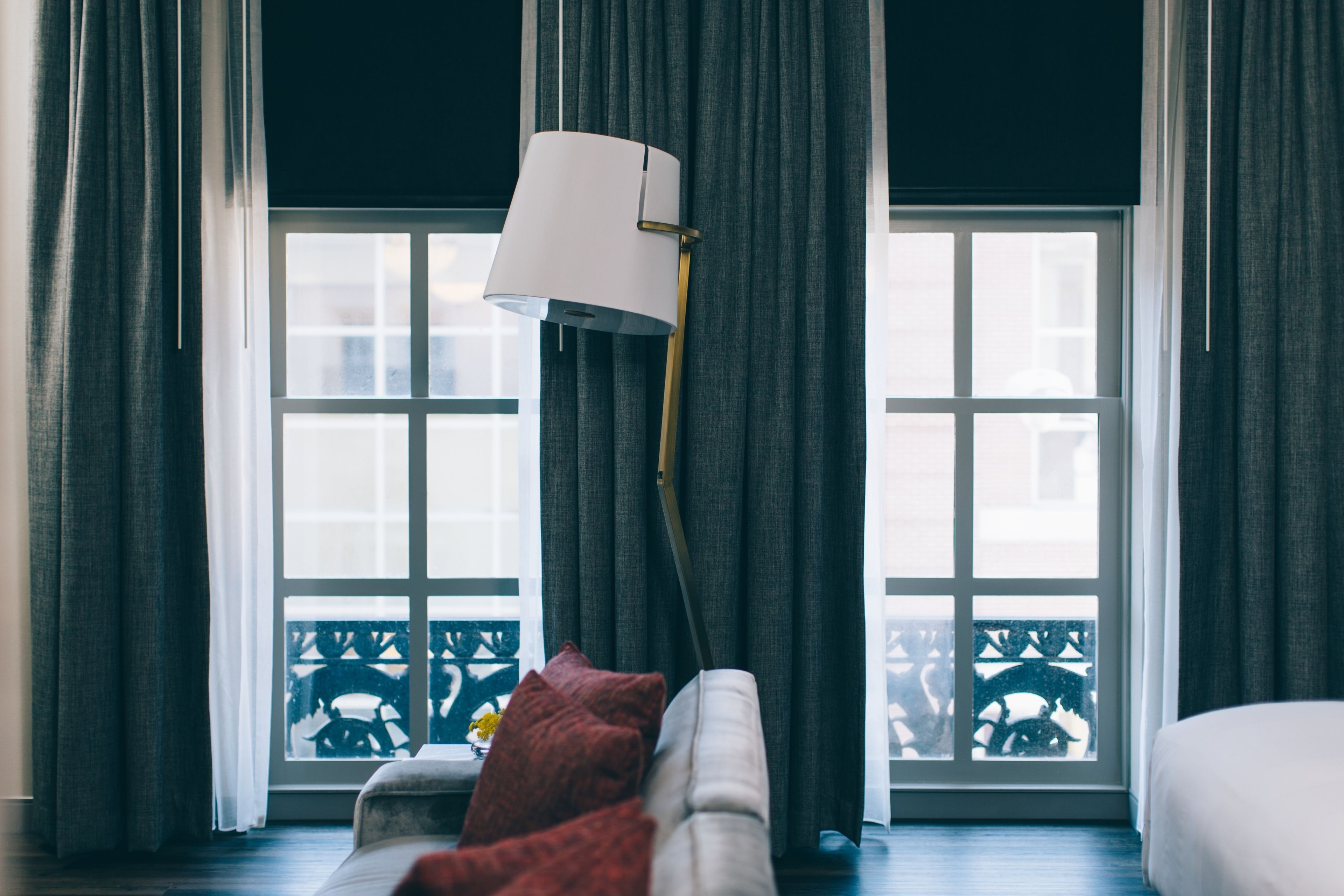 executive suite, 1 king bed | living area | 55-inch flat-screen tv with satellite channels, tv, netflix