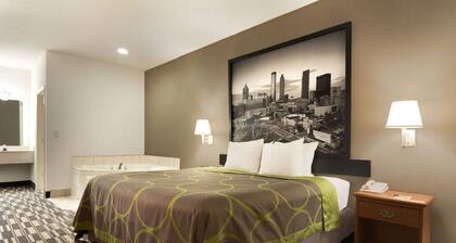 Super 8 by Wyndham Chatsworth/Dalton