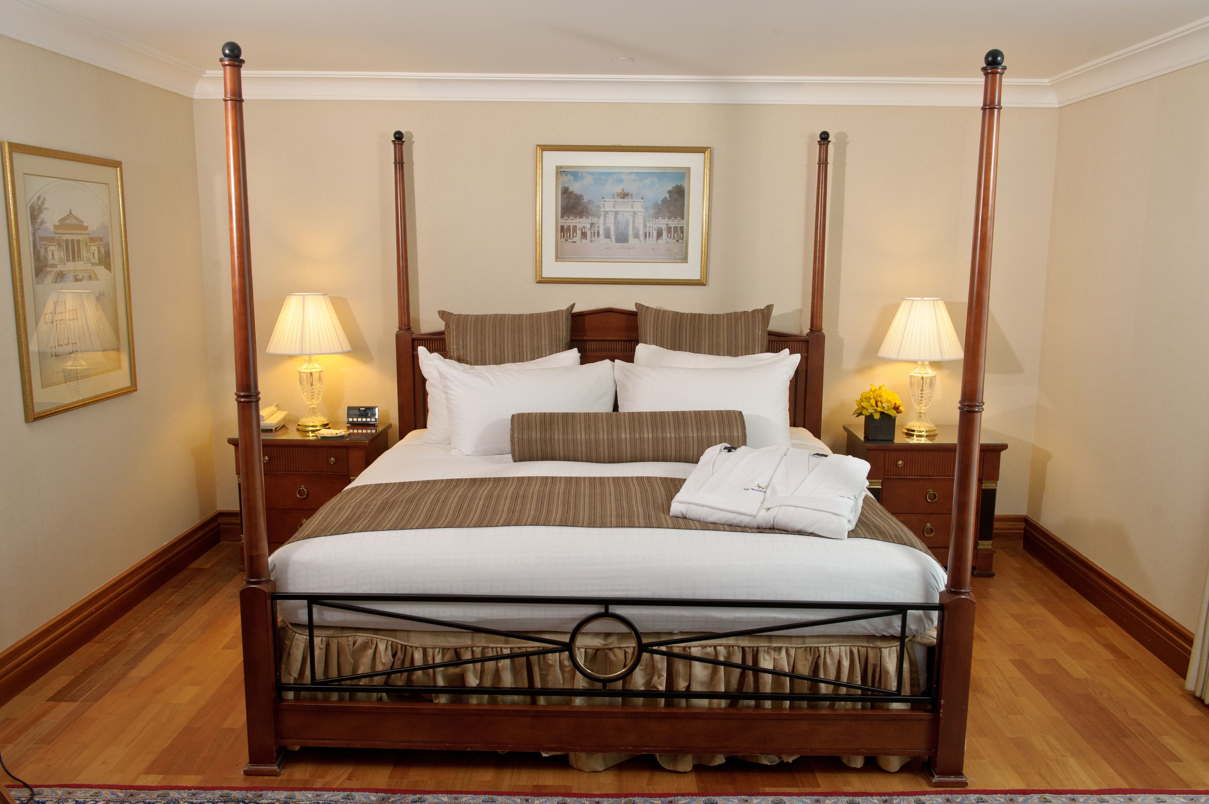 premium bedding, down duvets, minibar, in-room safe