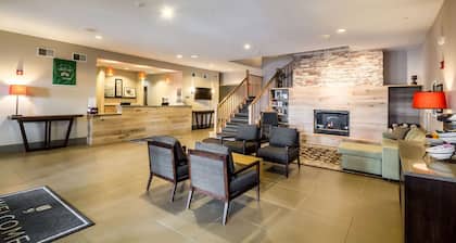 Country Inn & Suites by Radisson, Fond du Lac, WI