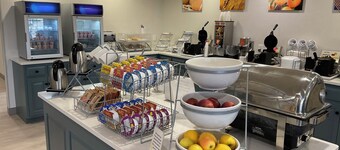 凱富全套房酒店及會議中心