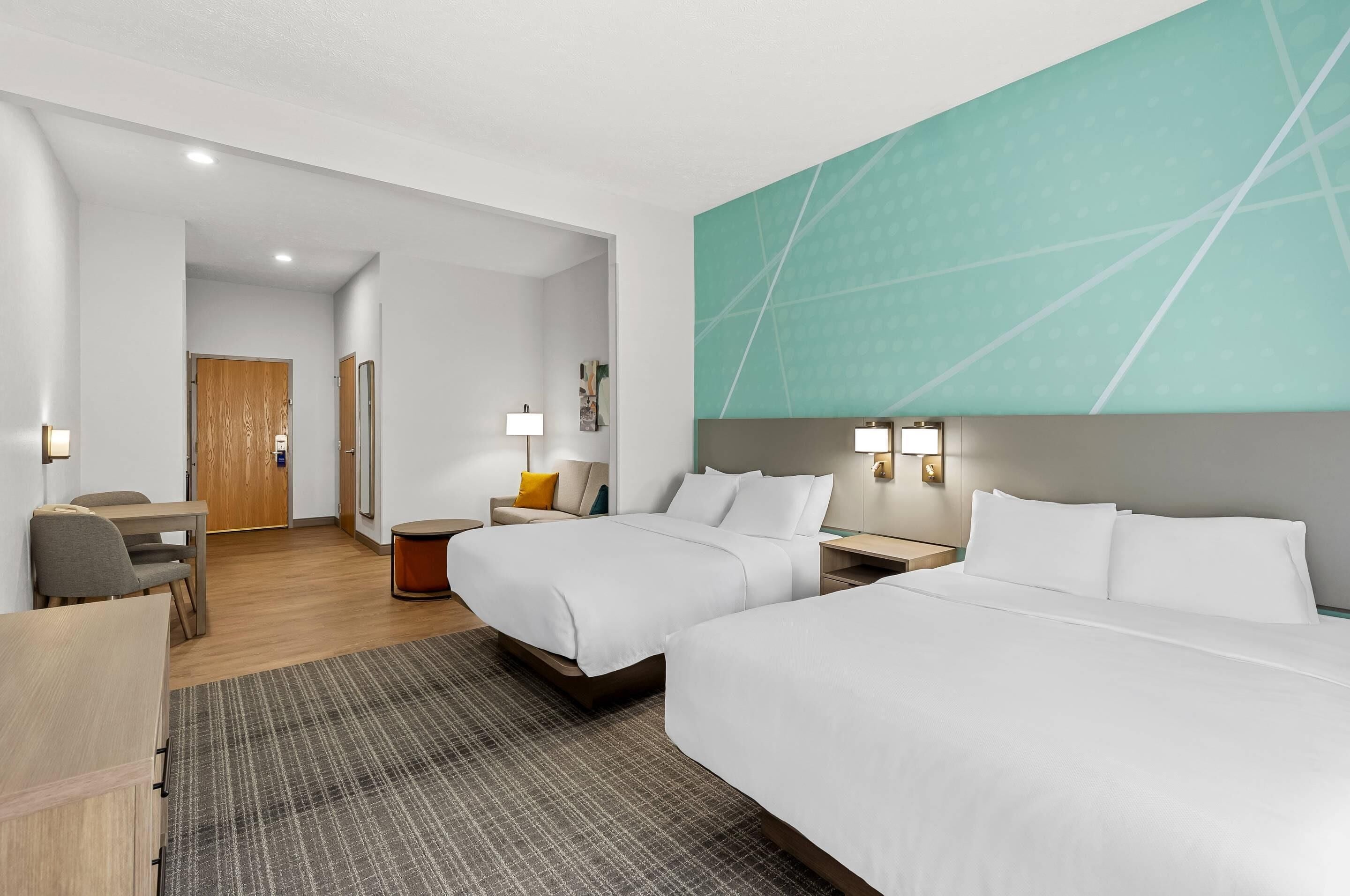 2 Queen Beds, Suite, Nonsmoking, First Floor