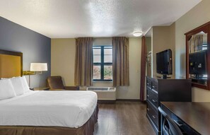 Studio, 1 Queen Bed, Non Smoking | Desk, blackout drapes, iron/ironing board, free WiFi - Extended Stay America Suites Hartford Meriden (Meriden)