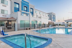 Alberca al aire libre