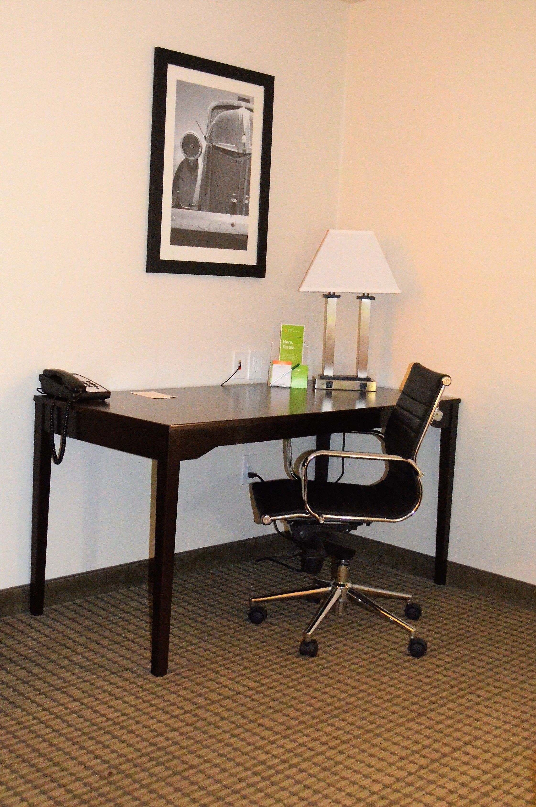 room, 1 king bed, accessible, non smoking (mobility/tub w/grab bars) | premium bedding, desk, blackout curtains, soundproofing