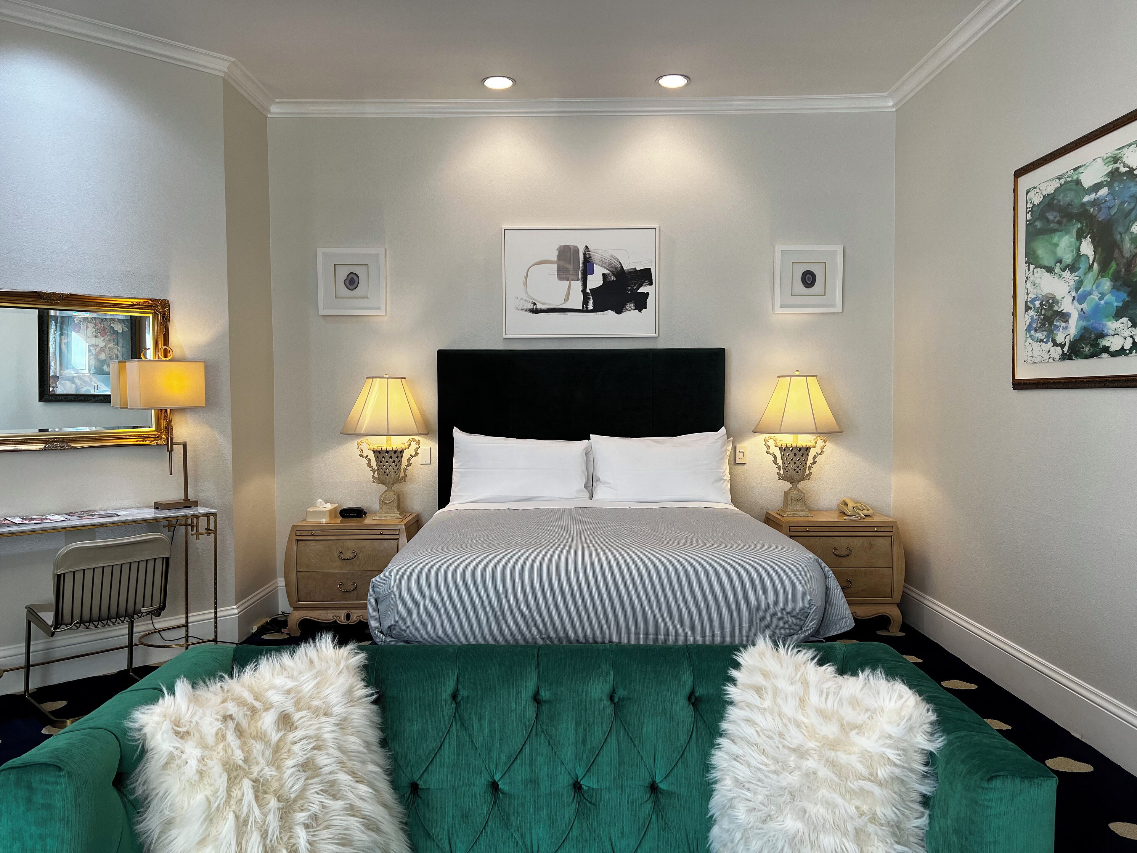 Photo - Sterling Hotel