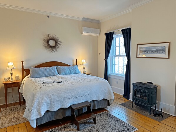 Superior Room, 1 King Bed