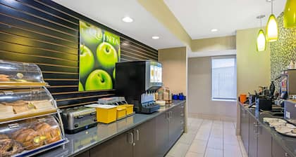 La Quinta Inn & Suites by Wyndham The Woodlands/Spring