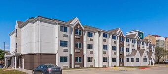 Quality Inn & Suites Fort Worth North - Haltom City