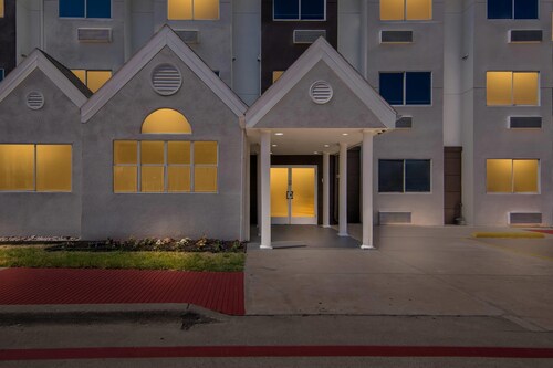 Quality Inn & Suites Fort Worth North - Haltom City