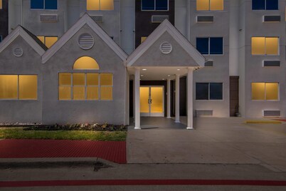 Quality Inn & Suites Fort Worth North - Haltom City