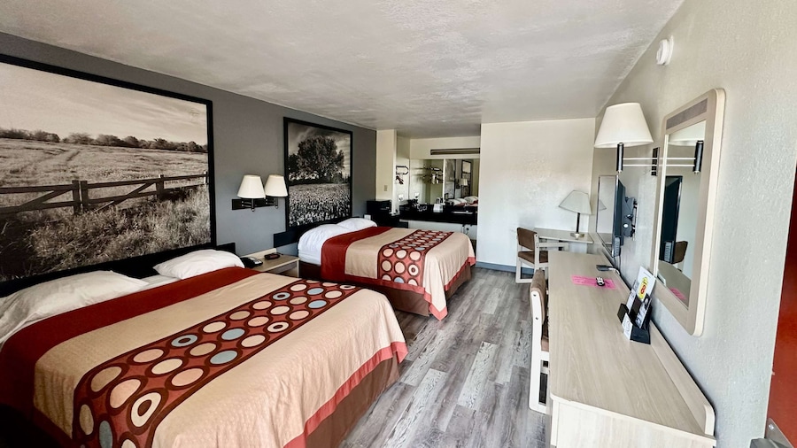 Super 8 by Wyndham Athens TX