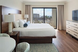 In-room safe, iron/ironing board, bed sheets, alarm clocks