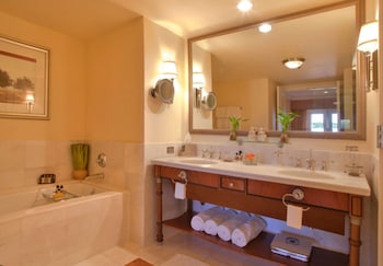 Free toiletries, hair dryer, towels, soap at Hilton Lake Las Vegas Resort and Spa