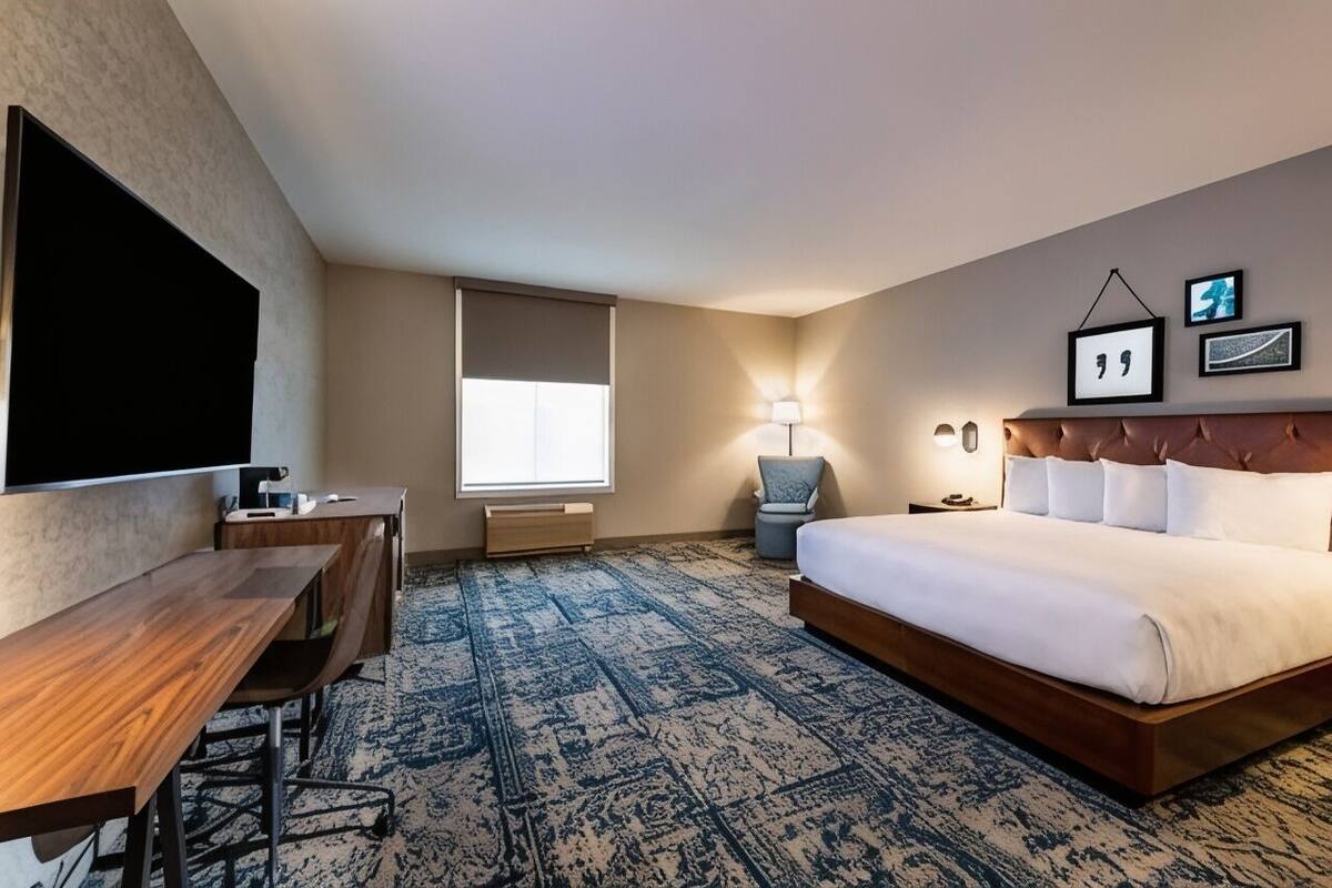 Desk, blackout curtains, iron/ironing board, free WiFi
