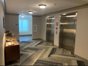 Interior detail - Radisson Hotel Fairview Heights - St. Louis (Fairview Heights)