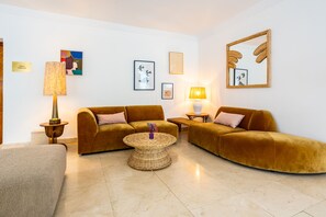 Reception - Hôtel Casón del Tormes by HappyCulture (Madrid)