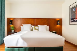Standard-Doppelzimmer | Zimmersafe, Schreibtisch, Bügeleisen/Bügelbrett, kostenloses WLAN