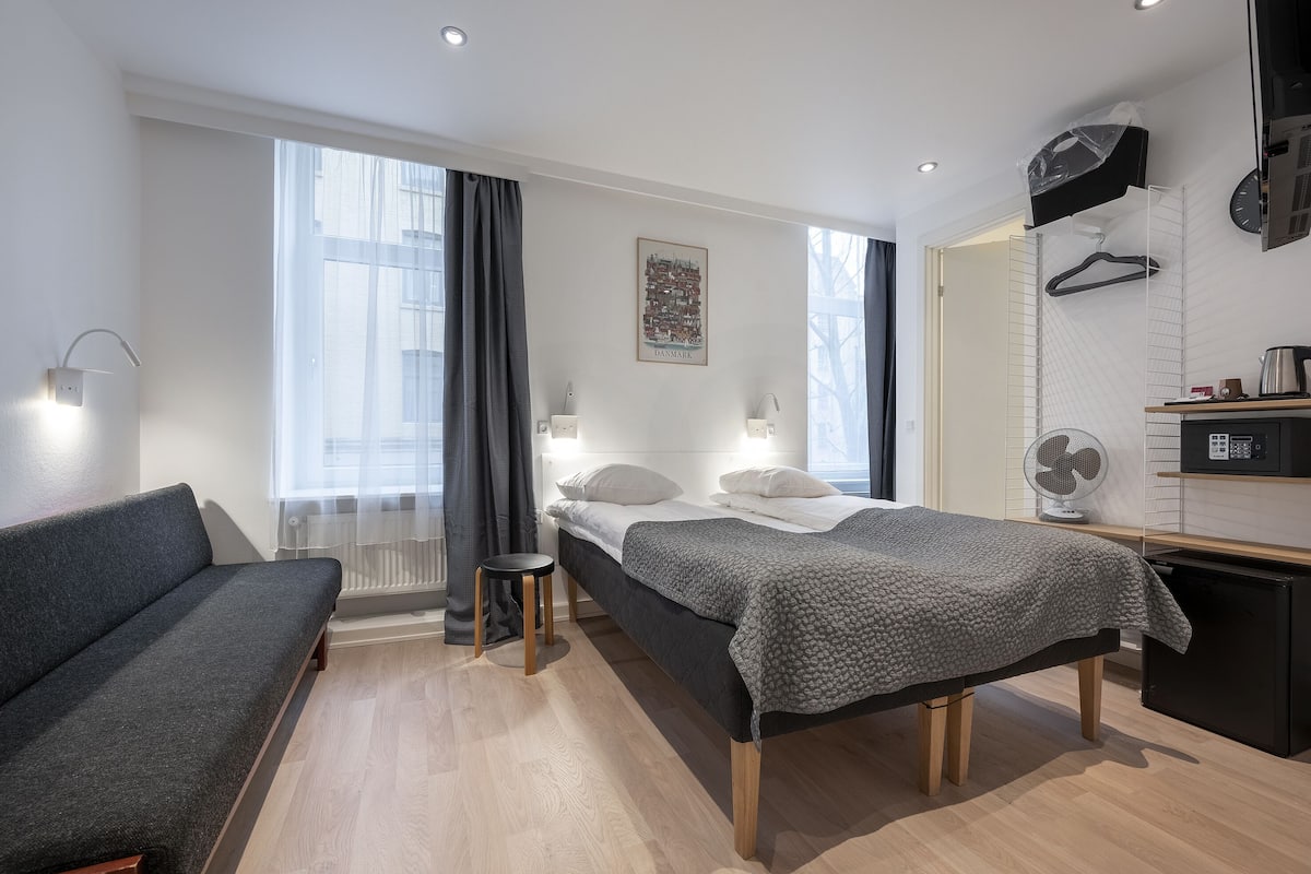 In-room safe, desk, laptop workspace, blackout curtains