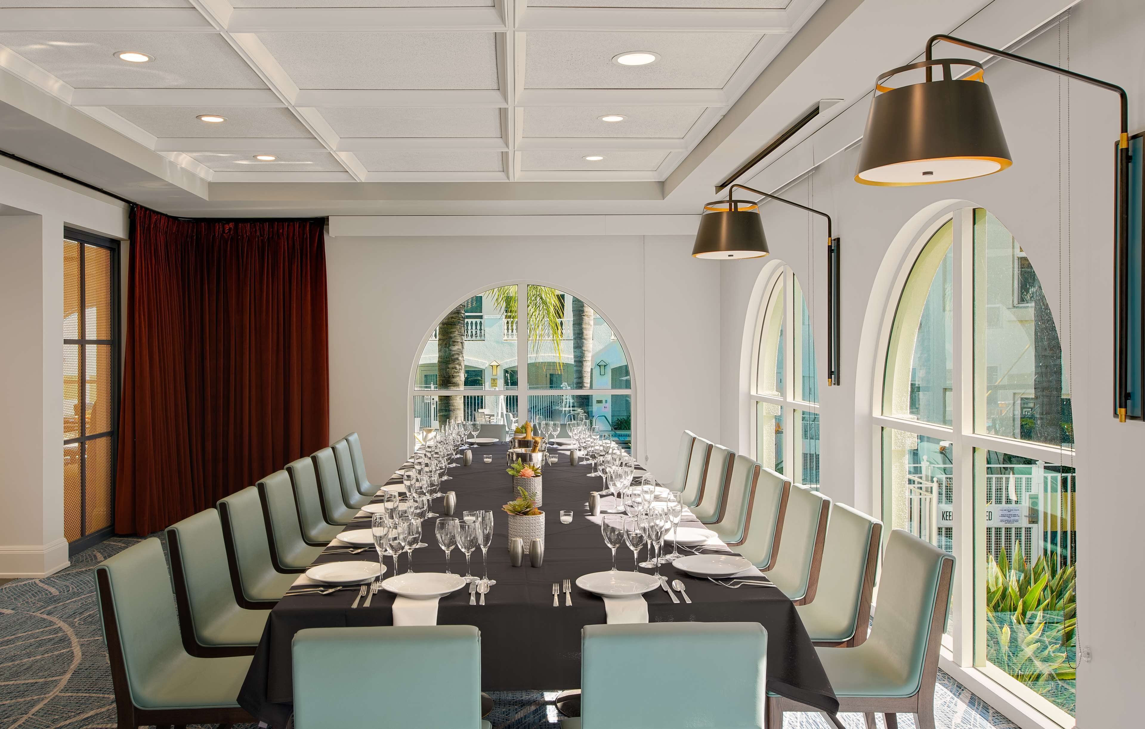 breakfast, lunch, brunch served; garden views