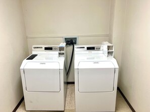 Laundry - Americas Best Value Inn Laramie (Laramie)