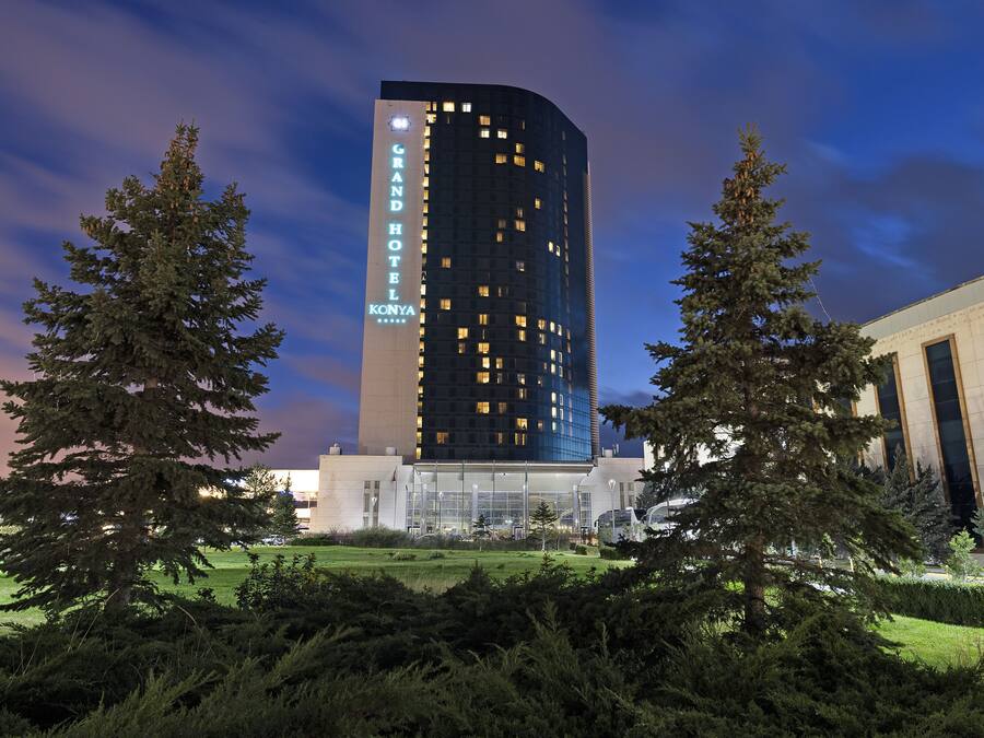 Front of property - evening/night
