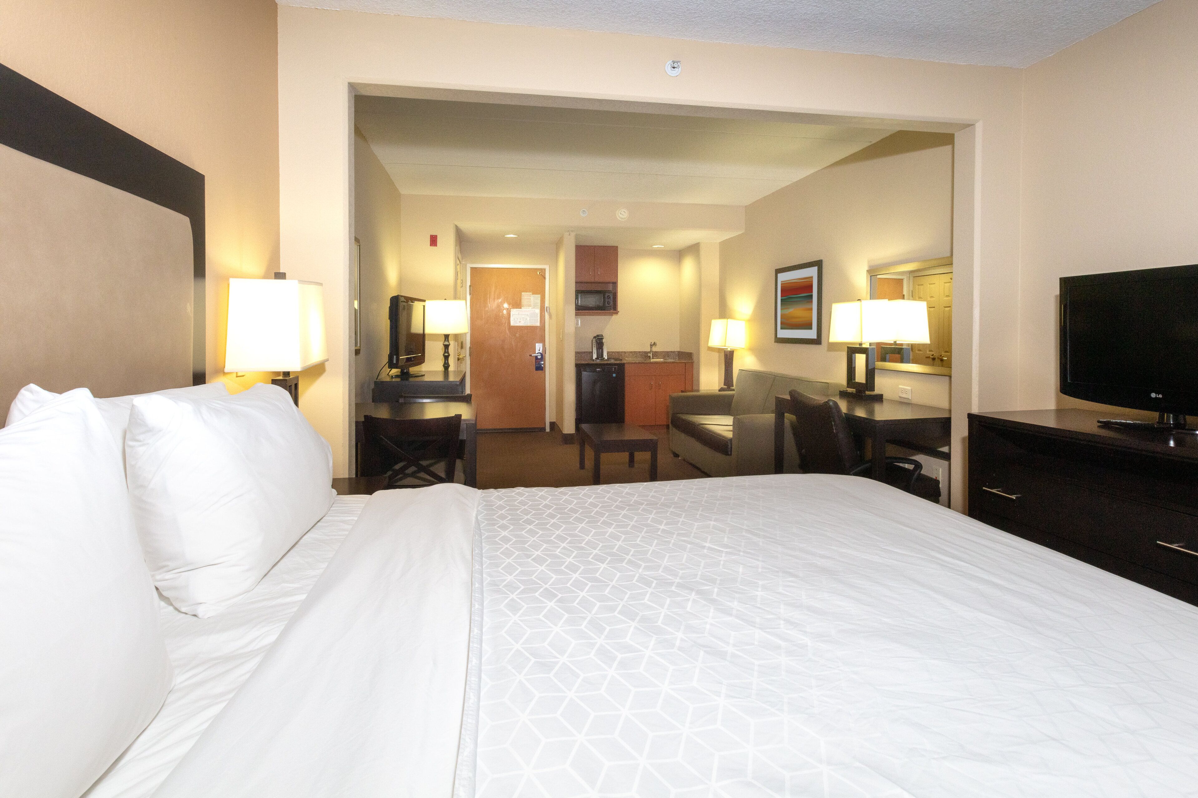 Photo - Holiday Inn Express Hotel & Suites Jacksonville Airport by IHG