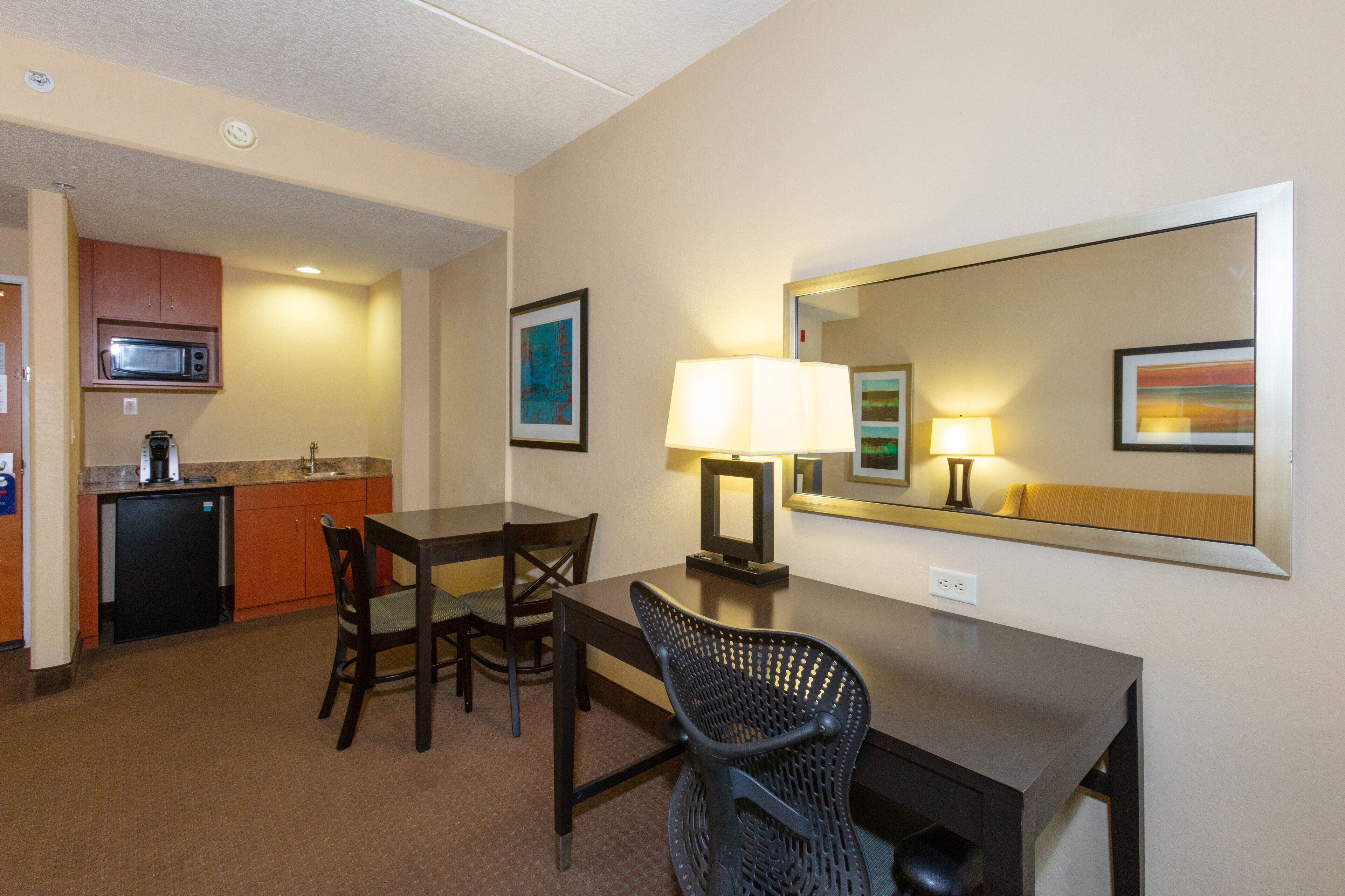 Photo - Holiday Inn Express  & Suites Jacksonville Airport