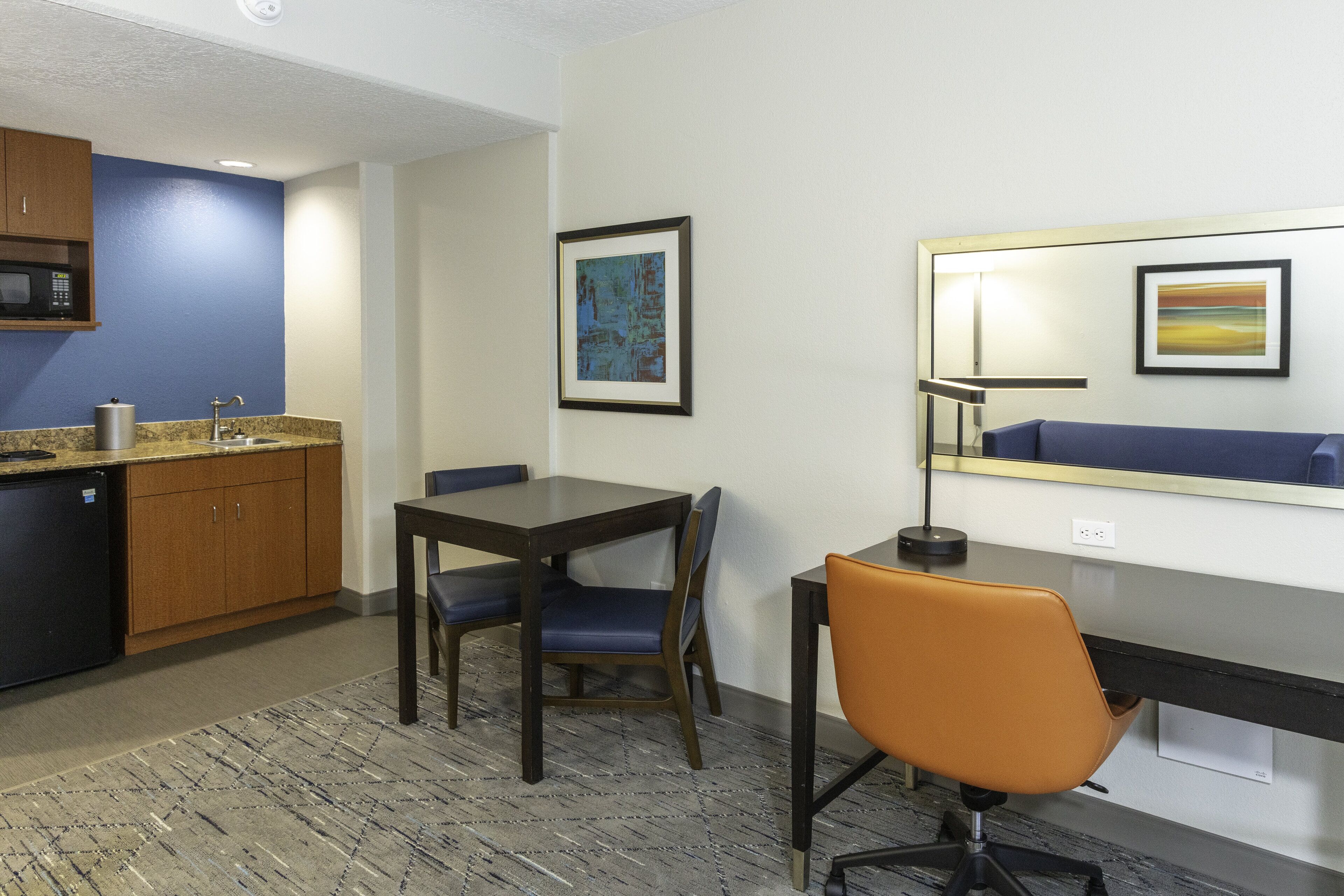 Photo - Holiday Inn Express  & Suites Jacksonville Airport