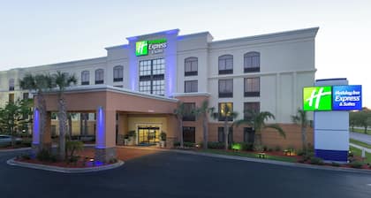 Holiday Inn Express & Suites Jacksonville Airport by IHG