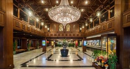 Bangkok Palace Hotel