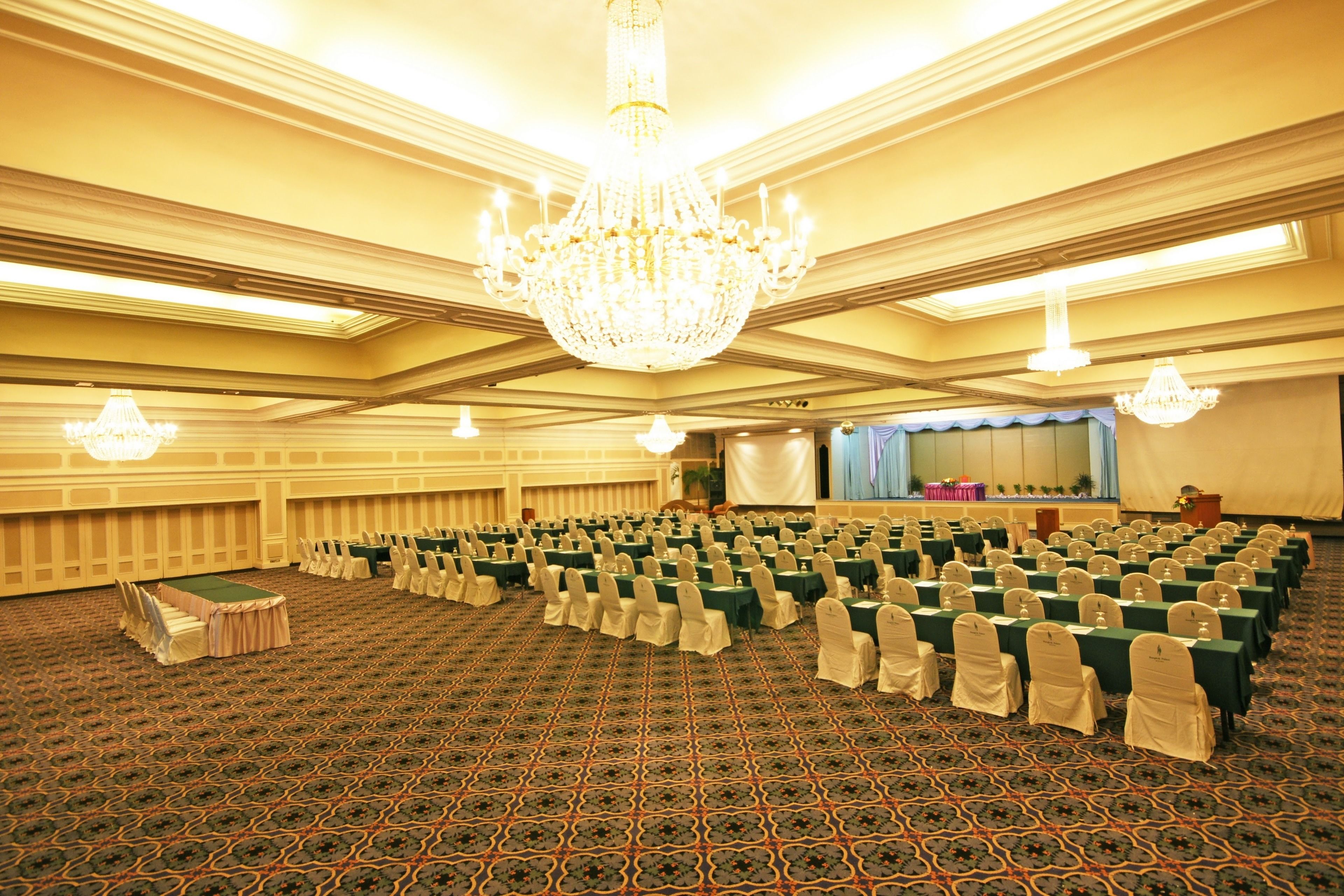 Photo - Bangkok Palace Hotel