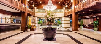 Bangkok Palace Hotel