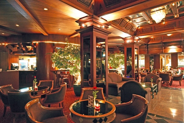 Lobby-Lounge