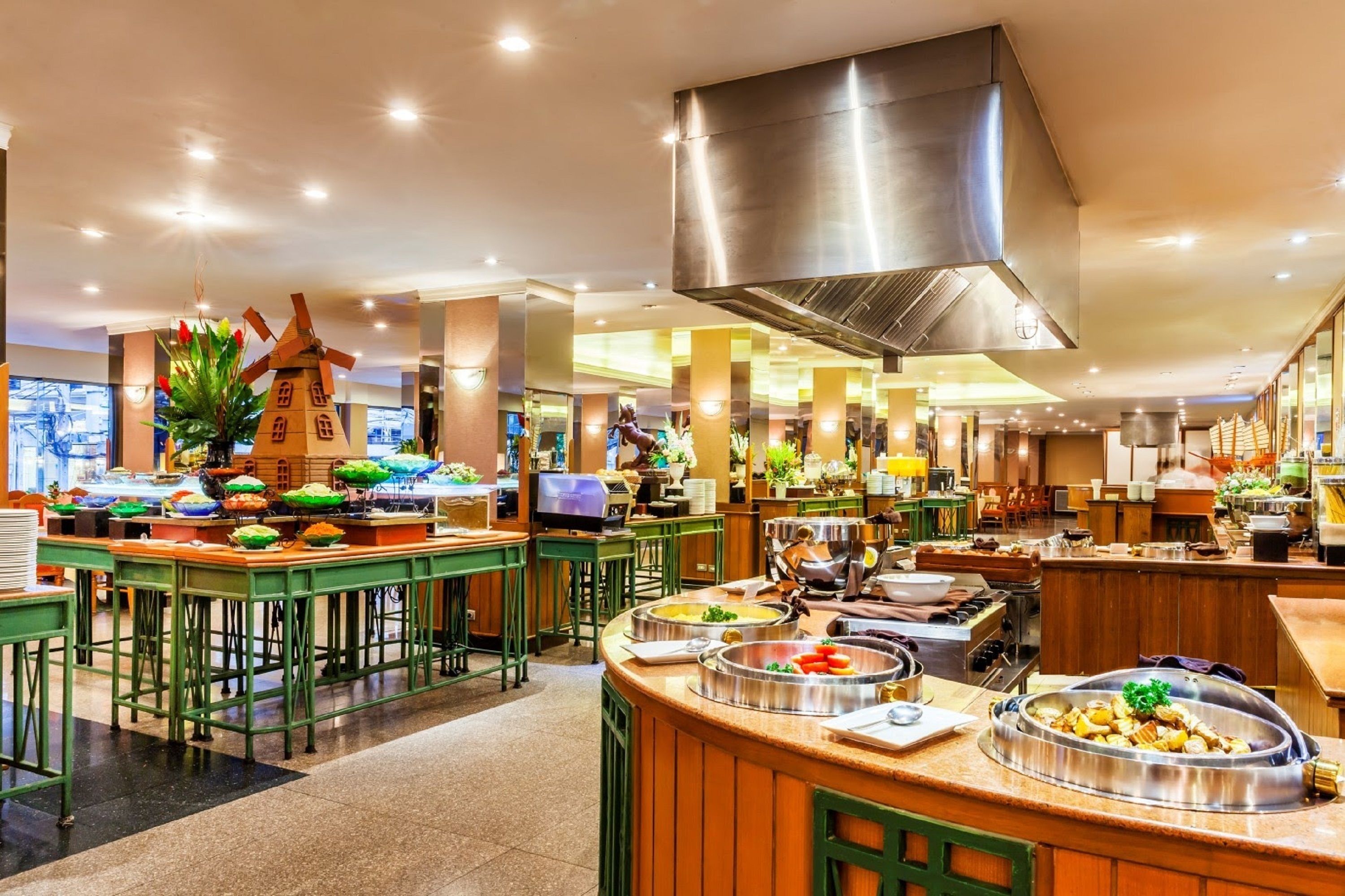 Photo - Bangkok Palace Hotel