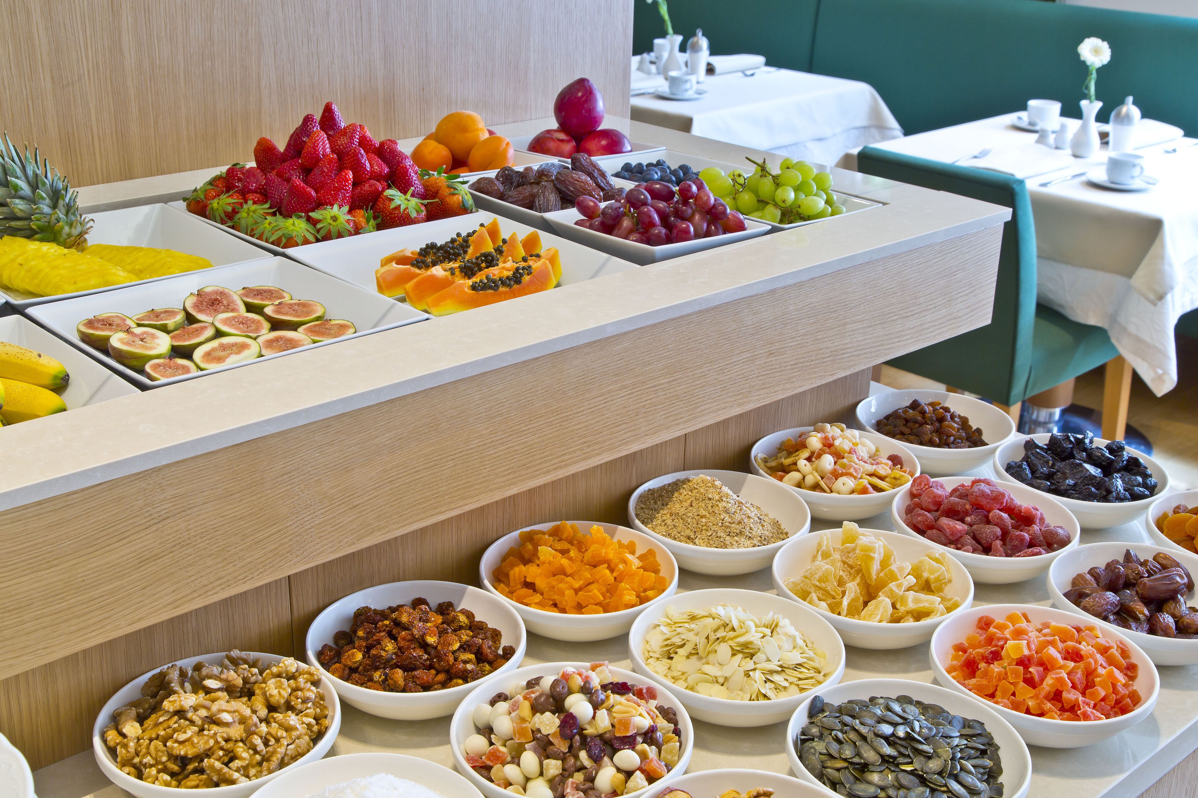 daily buffet breakfast (eur 29 per person)