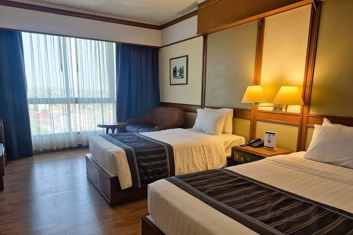Superior City View with Twin Room | 1 bedroom, minibar, in-room safe, blackout drapes