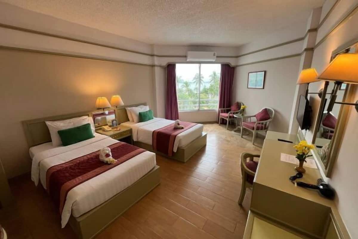 1 多间卧室、迷你吧、客房内保险箱、遮光窗帘