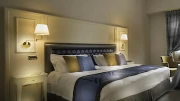 Classic Double or Twin Room | Down duvets, minibar, in-room safe, desk