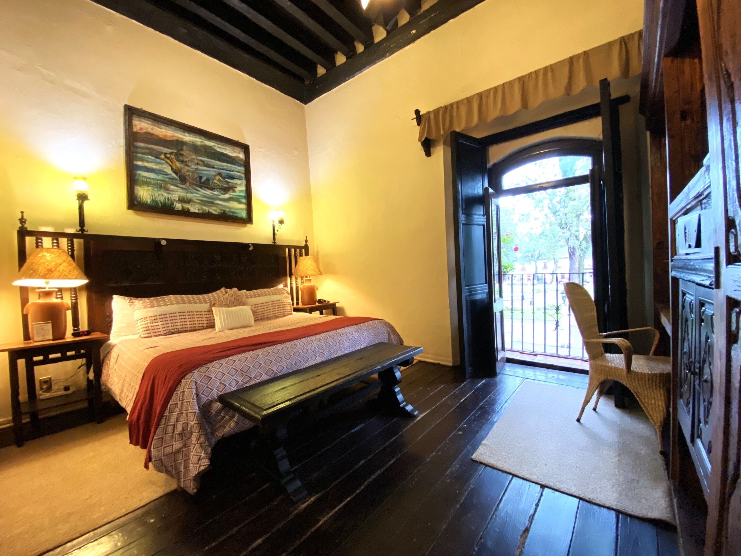 Habitación estándar, 1 cama King size | Ropa de cama de alta calidad y edredón 