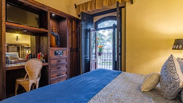 Habitación estándar, 1 cama King size | Ropa de cama de alta calidad y edredón