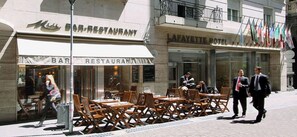 Property entrance - Lafayette Hotel (Buenos Aires)